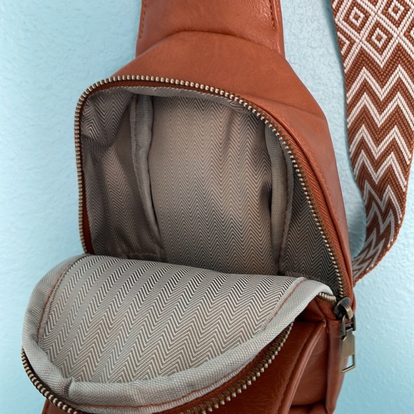 The Sling Crossbody Fashion Guitar Strap Purse - Picture 6 of 8